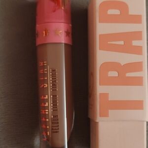 2 Jeffrey Star cosmetics, chocolate fondue, Deceased color.